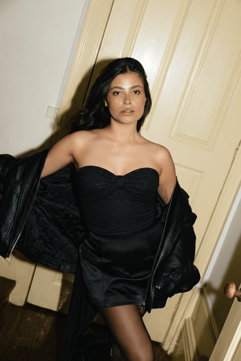 TON INDISPENSABLE NOIR PAILLETÉ